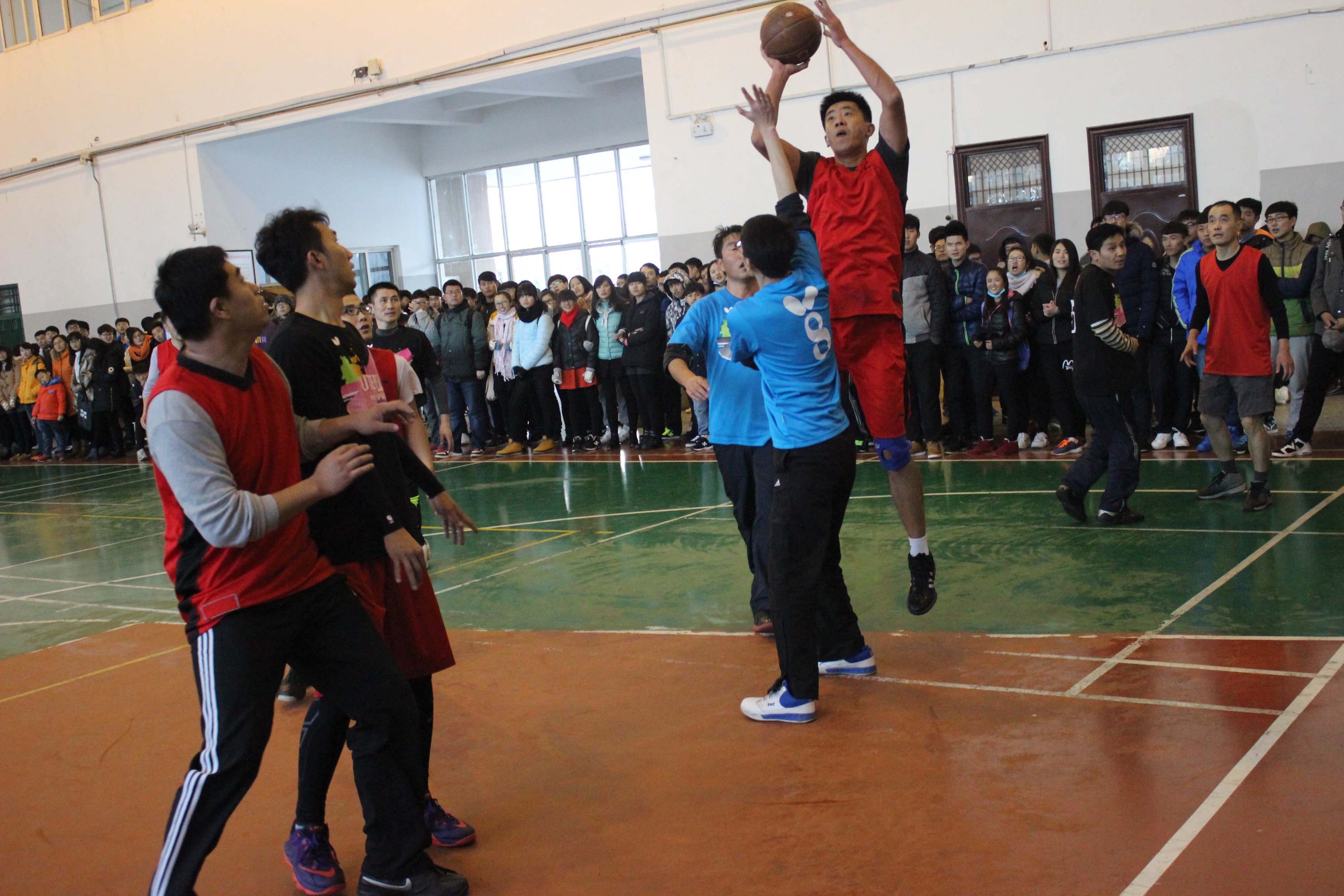 公海gh555000aa线路检测积极参加校教职工篮球赛